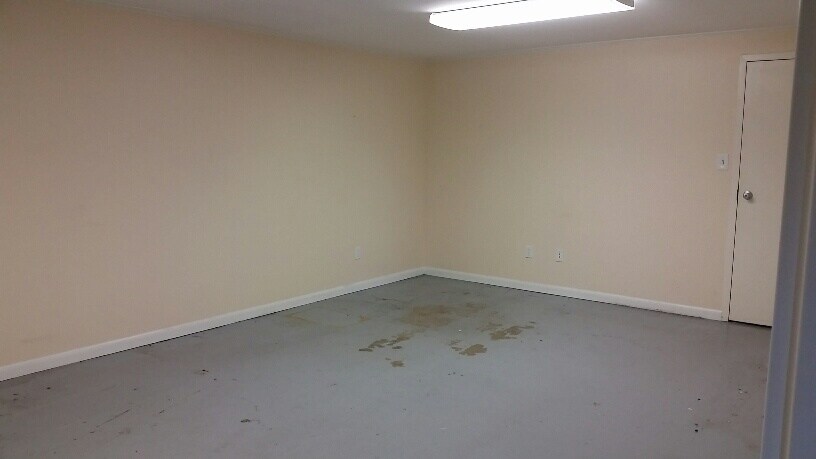 More Photos Of 1101 Eraste Landry Rd, Lafayette Flex For Lease