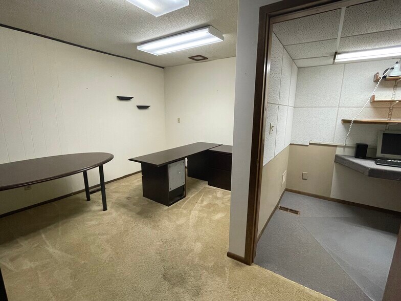 More Photos Of 1925 S Main St, Bloomington Rehabilitation Center For Sale