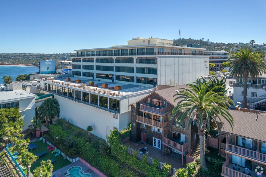 More Photos Of 1200 Prospect St, La Jolla Office For Lease