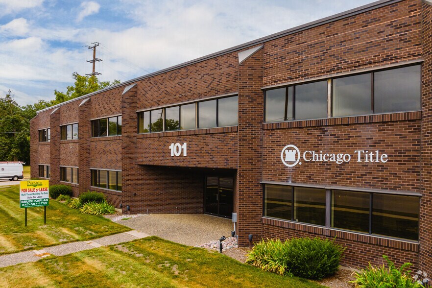 More Photos Of 101 N Virginia St, Crystal Lake Medical For Lease