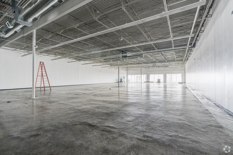 More Photos Of 11101 Fuqua St, Houston Unknown For Lease