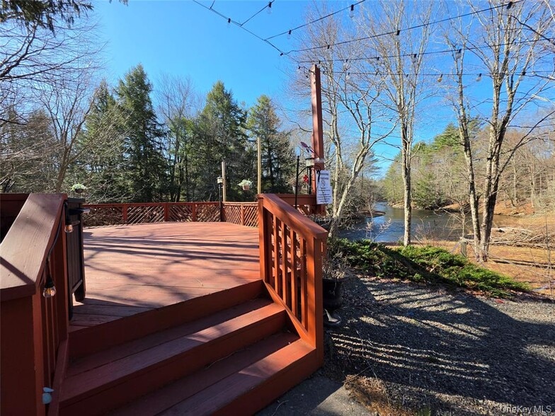 More Photos Of 951 State 17B Rt, Mongaup Valley Restaurant For Sale