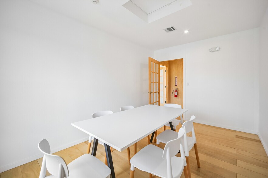 More Photos Of 140 Paris Ave, Northvale Office For Sale
