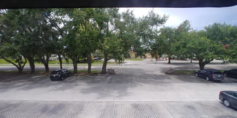 More Photos Of 4113 Neptune Rd, Saint Cloud Office For Sale