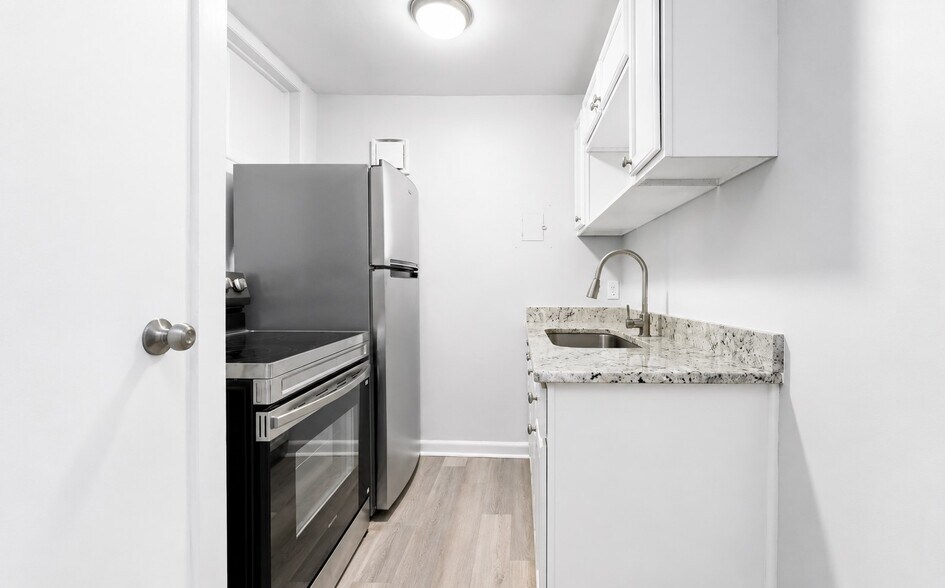 More Photos Of 1122 Garvin Pl, Louisville Apartments For Sale