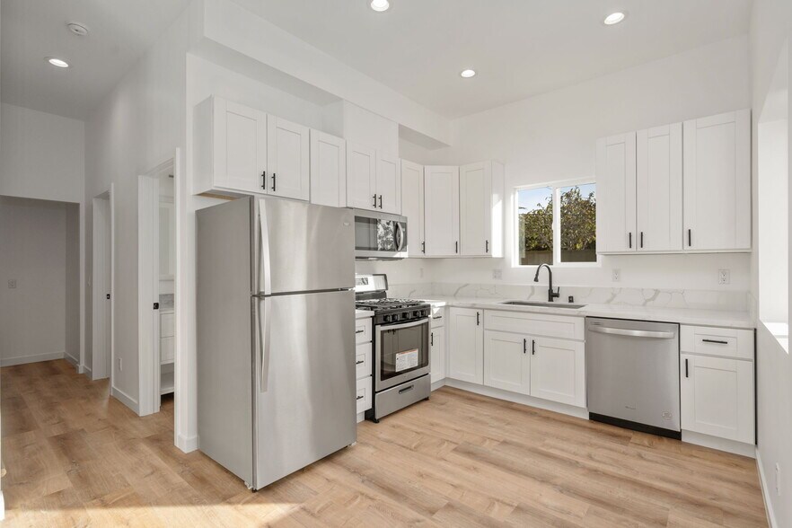 More Photos Of 4161 Clairemont Mesa Blvd, San Diego Apartments For Sale