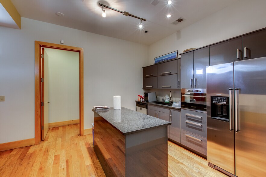 More Photos Of 1575 Gilpin St, Denver Office Residential For Sale