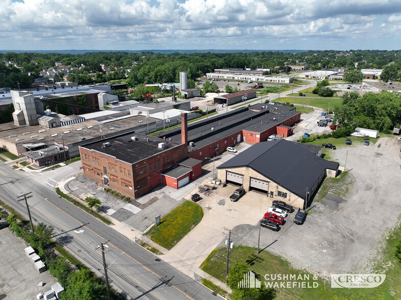 More Photos Of 5446-5454 Dunham Rd, Maple Heights Manufacturing For Lease