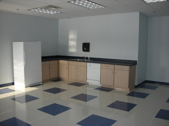 More Photos Of 141 1st St W, Waconia Office For Lease