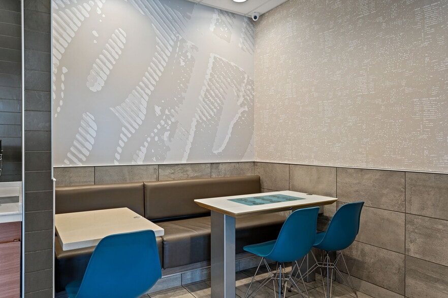 More Photos Of 1400 14th St NW, Austin Service Station For Sale