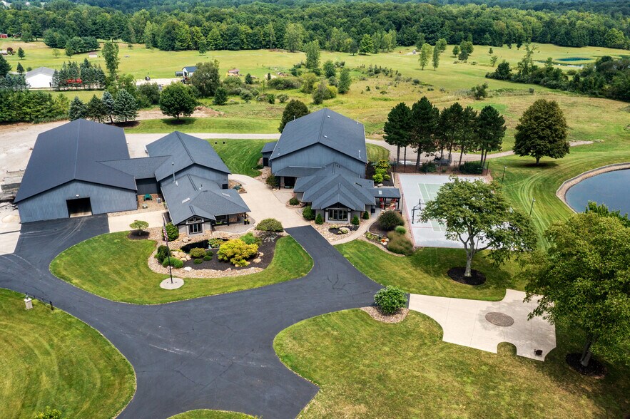 More Photos Of 7291 Stone Rd, Medina Office For Sale