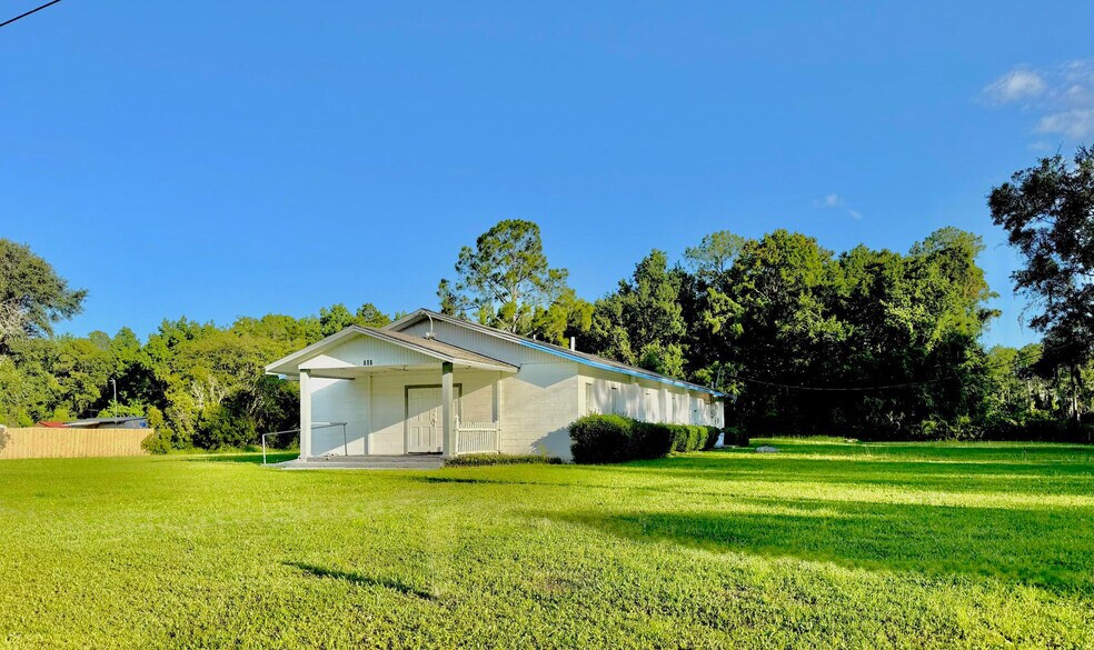 Primary Photo Of 101 Sesame St, Palatka Specialty For Sale