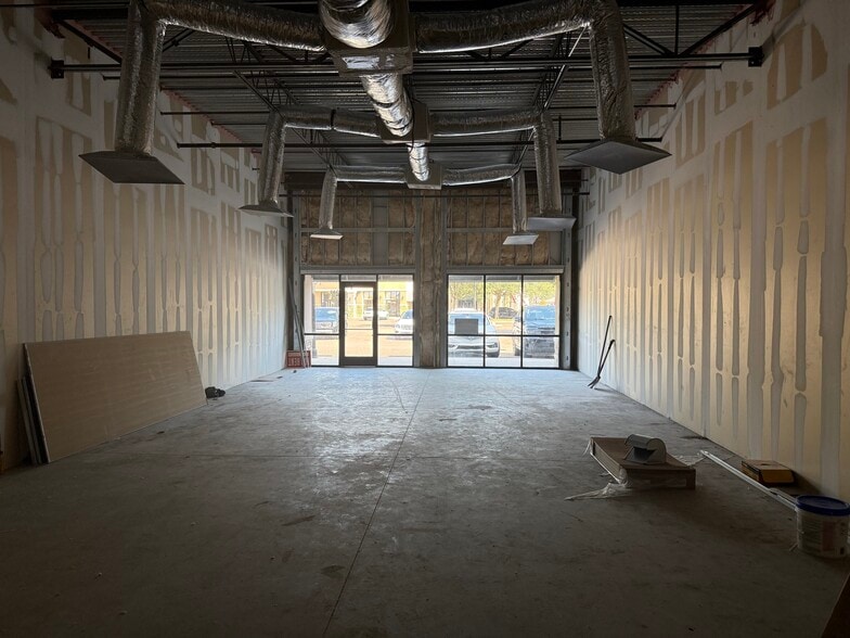 More Photos Of 2219 County Road 220, Middleburg General Retail For Sale