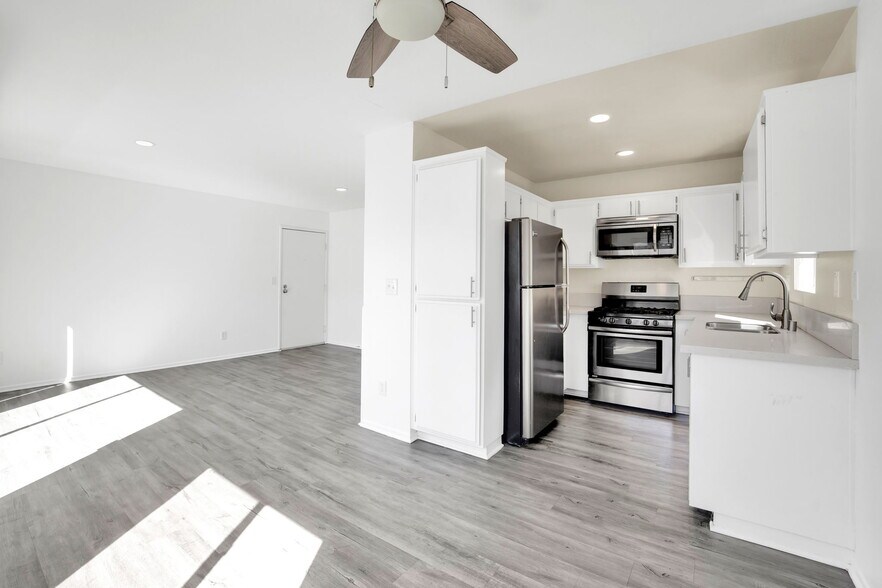 More Photos Of 4406 Cahuenga Blvd, Toluca Lake Apartments For Sale