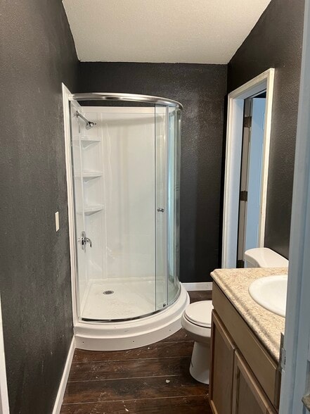 More Photos Of 127 Pacific Ave, Glendale Hotel For Sale