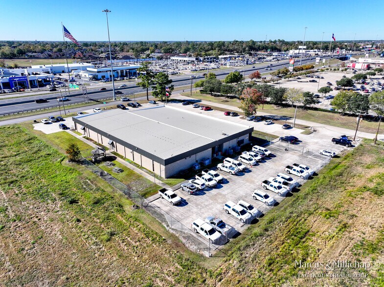 More Photos Of 3870 Eastex Fwy, Beaumont Office For Sale