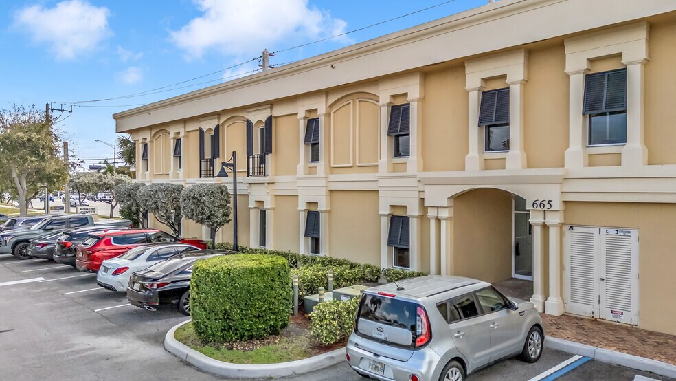 More Photos Of 665 SE 10th St, Deerfield Beach Medical For Lease