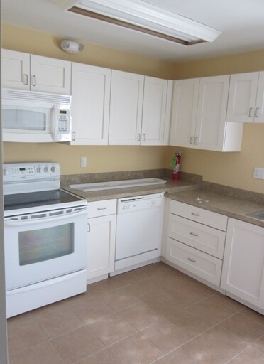 More Photos Of 100 Sandune Dr, Plum Medical For Lease