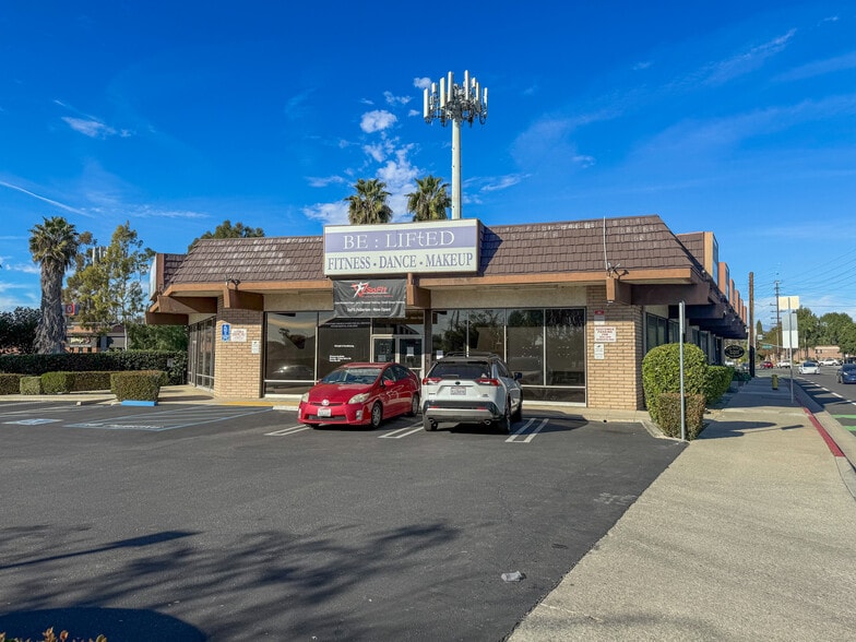 More Photos Of 3233-3249 Associated Rd, Fullerton Storefront Retail Office For Lease