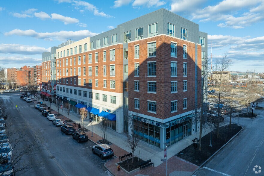 More Photos Of 50-55 Station Lndg, Medford Apartments For Lease