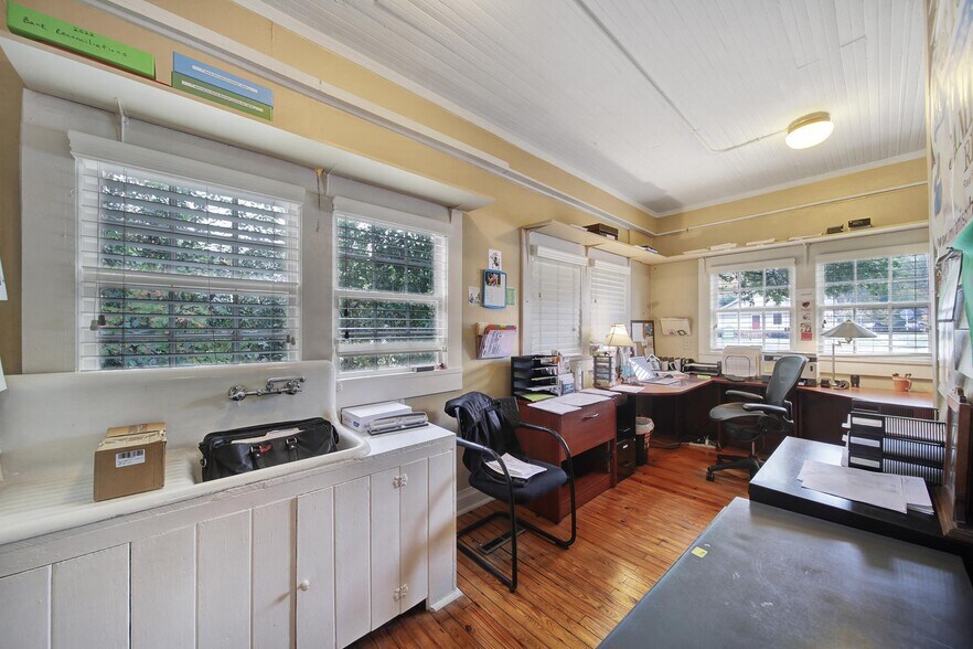 More Photos Of 500 W John St, Matthews Office For Sale