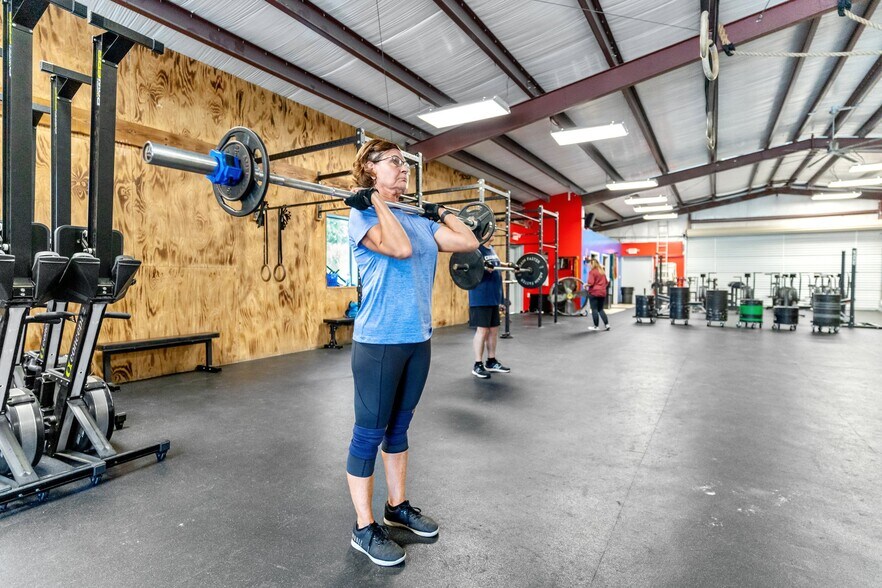 More Photos Of 140 NE Yellow Pine Ave, Madison Restaurant For Sale