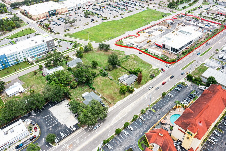 More Photos Of 1009 Lakeland Park Center Dr, Lakeland Land For Lease