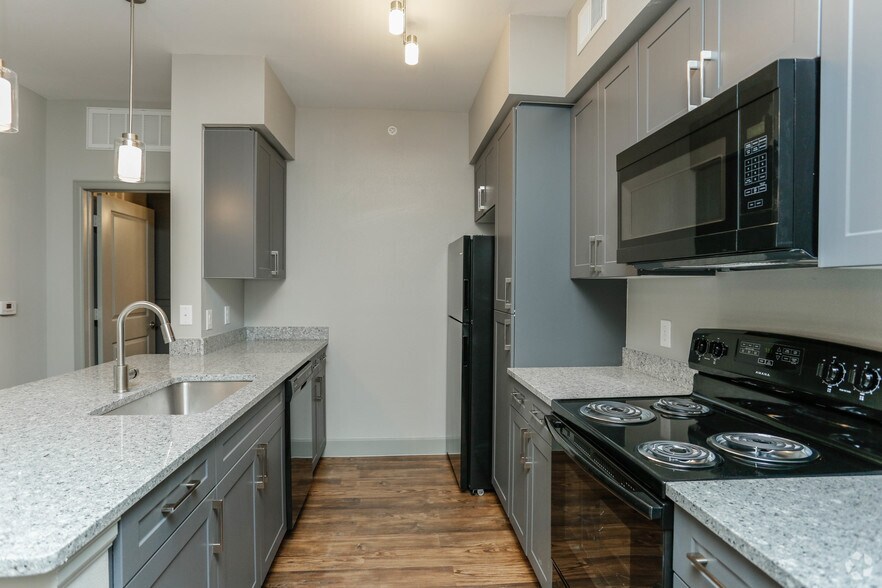 More Photos Of 14340 Wallisville Rd, Houston Apartments For Sale