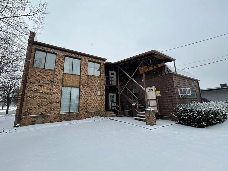 More Photos Of 27 Ridge Rd, Munster Office For Sale