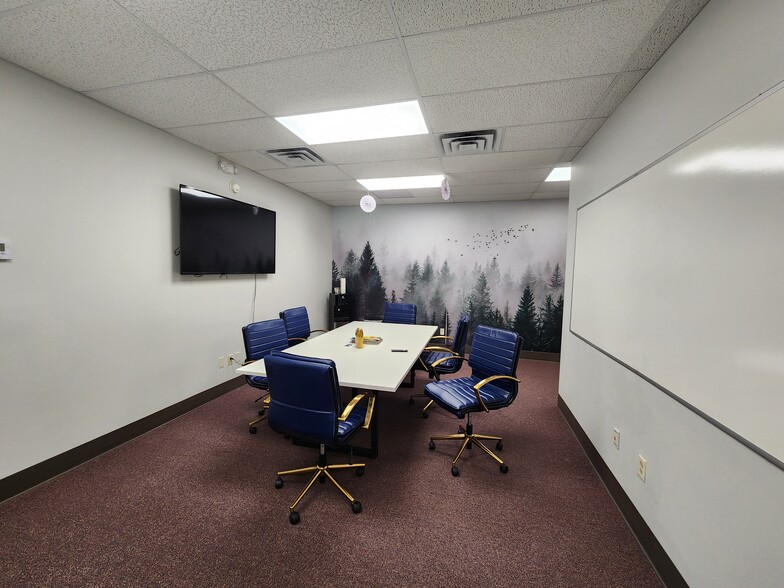 More Photos Of 212 E Manlius St, East Syracuse Freestanding For Lease