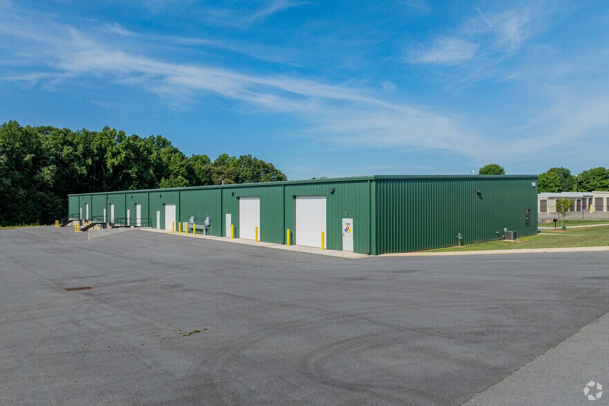 More Photos Of 50 Mosswood Blvd, Youngsville Light Distribution For Lease