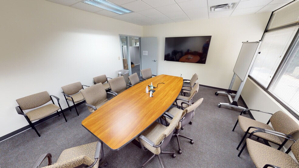 More Photos Of 5025 Bradford Dr, Huntsville Unknown For Lease