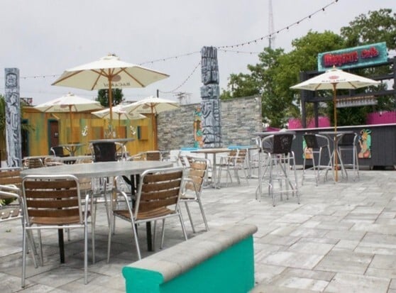 More Photos Of 445 S Main St, Freeport Hotel For Lease