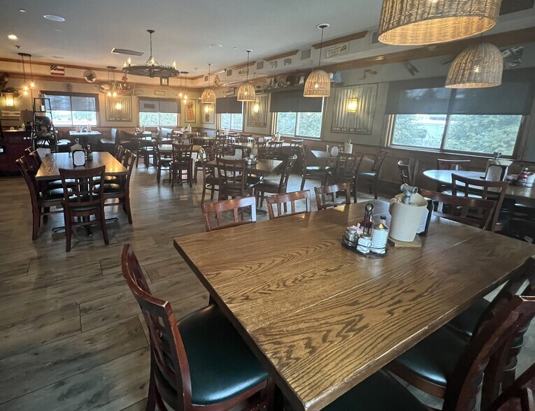 More Photos Of 49 Oakland Ave, Warwick Restaurant For Sale