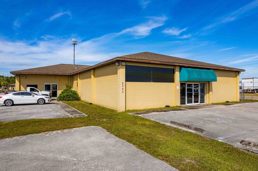 Primary Photo Of 2323 W Memorial Blvd, Lakeland Light Manufacturing For Lease