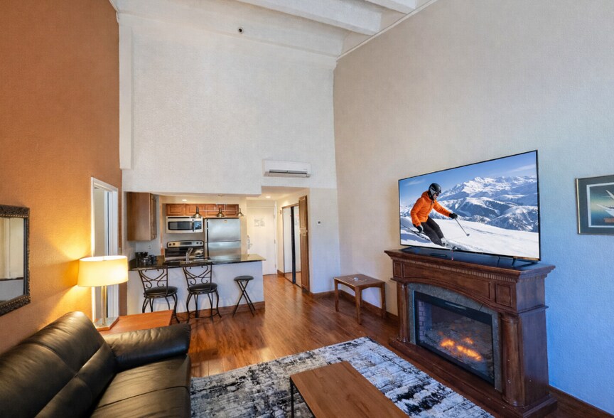 More Photos Of 560 Silverthorne Ln, Silverthorne Hotel For Sale