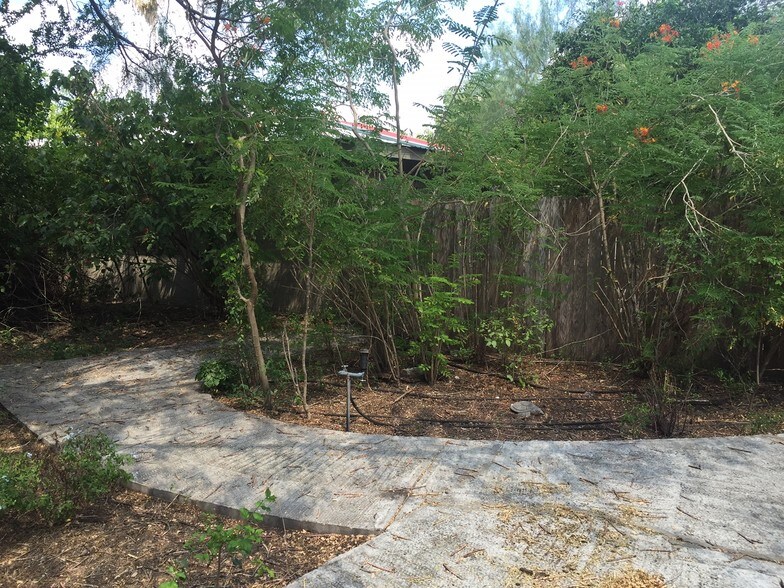 More Photos Of 2018 N Shary Rd, Mission Office For Sale