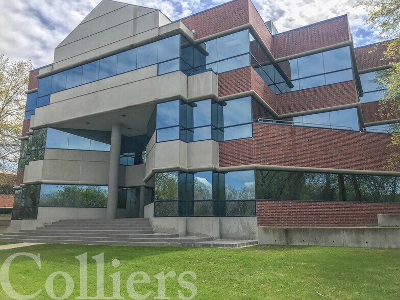 More Photos Of 300 E Mallard Dr, Boise Office For Lease