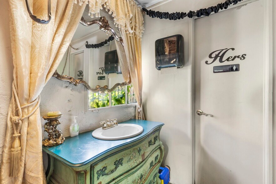 More Photos Of 111 W Main, Ash Grove Restaurant For Sale