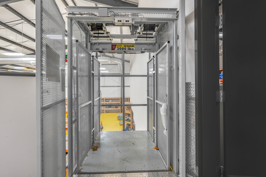 More Photos Of 255 Cumberland Trace Rd, Bowling Green Flex For Lease