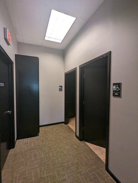 More Photos Of 7528A Pershing Blvd, Kenosha General Retail For Lease