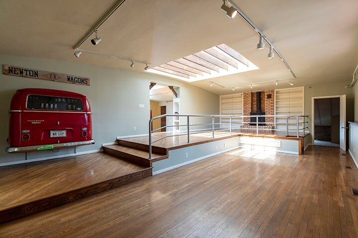 More Photos Of 21 N River St, Batavia Unknown For Lease