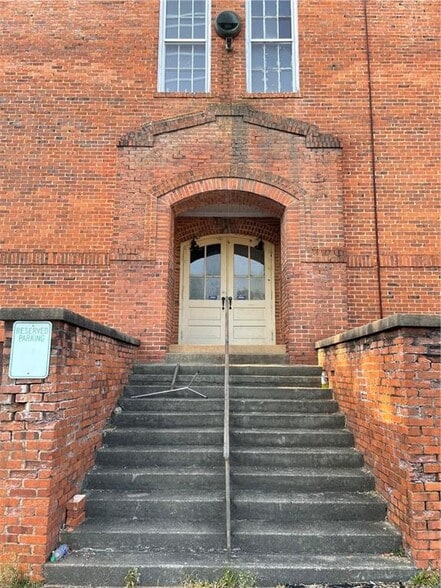 More Photos Of 201 N College St, Walhalla Specialty For Sale
