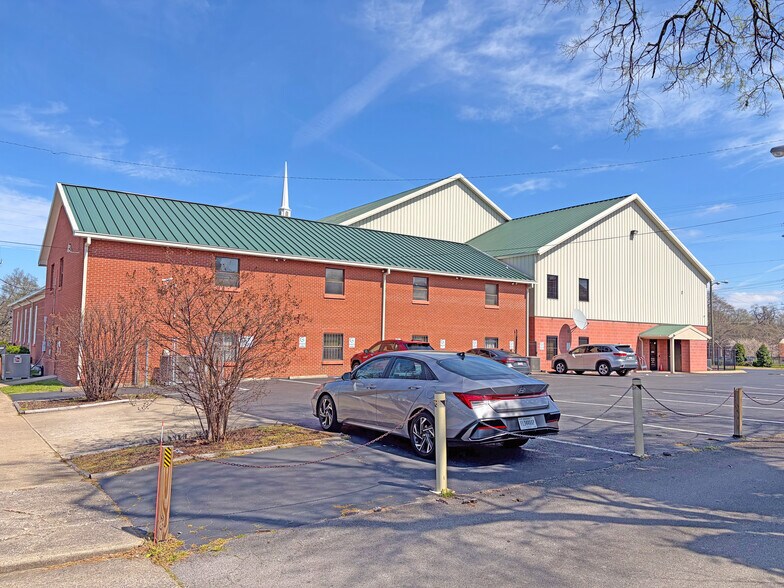 More Photos Of 1415 Deford Bailey Ave, Nashville Religious Facility For Sale