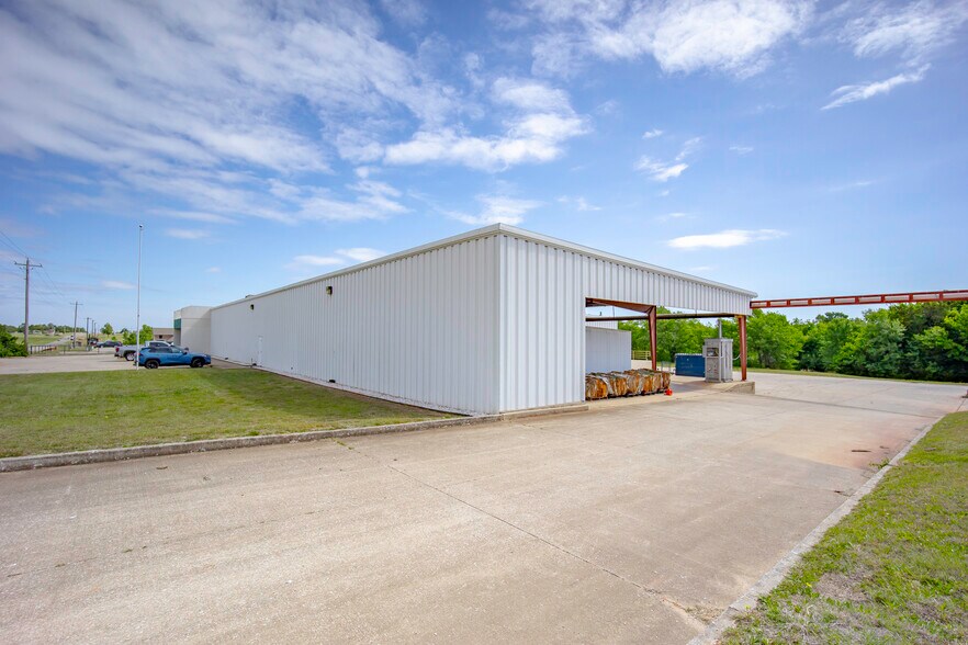 More Photos Of 1820 N Council Rd, Blanchard Food Processing For Sale