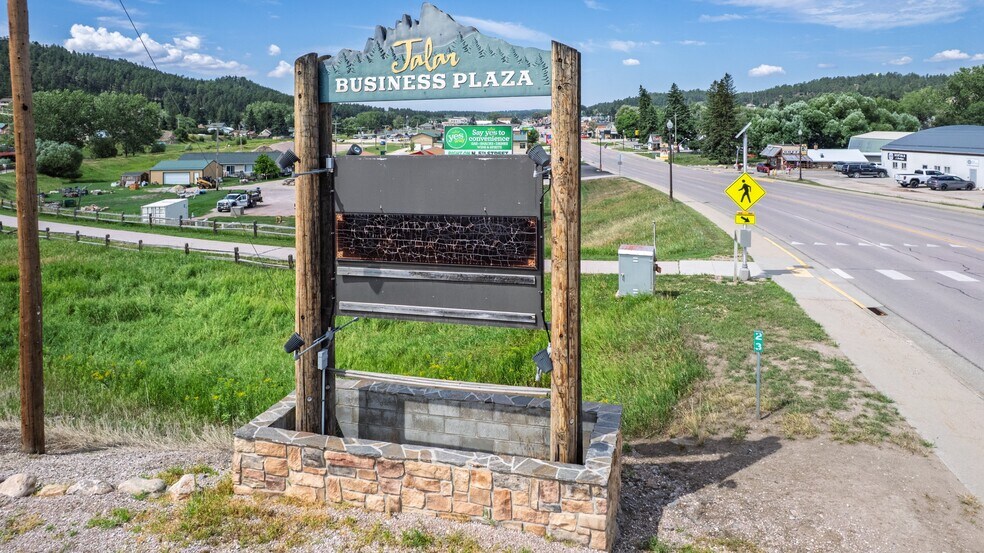 More Photos Of 1100 Mount Rushmore Rd, Custer Flex For Sale