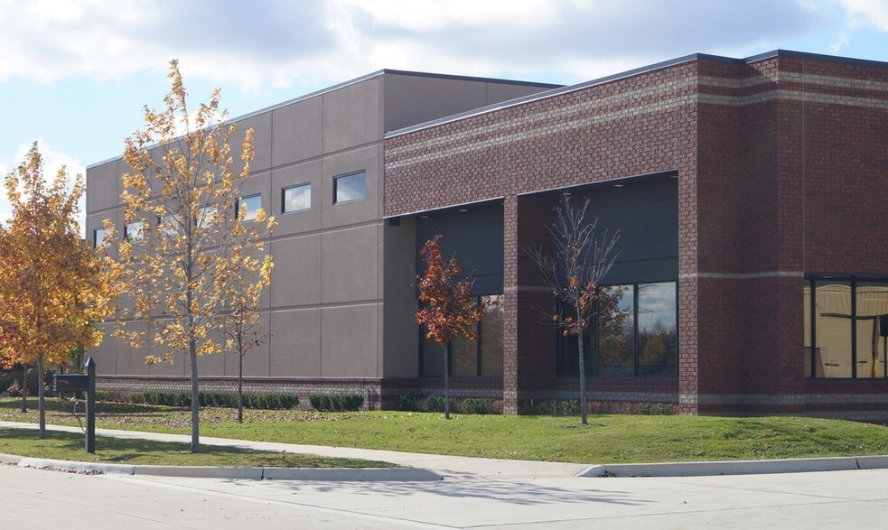 More Photos Of Design Ln, Shelby Township Manufacturing For Lease