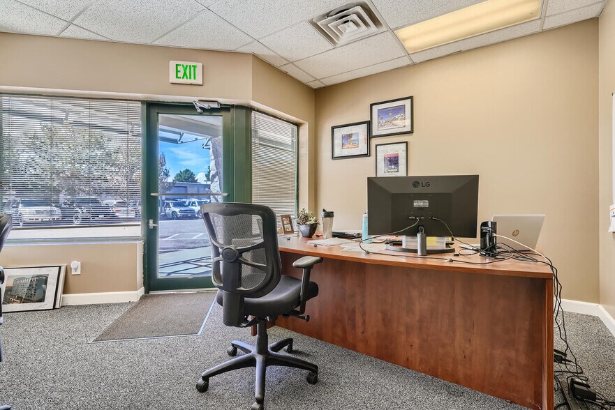 More Photos Of 6849 S Dawson Cir, Englewood Warehouse For Lease
