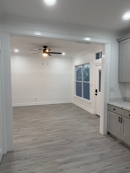 More Photos Of 1030 Burgundy St, New Orleans Apartments For Sale
