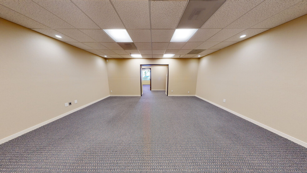 More Photos Of 384 Bel Marin Keys Blvd, Novato Office For Lease